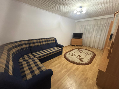 Apartament cu 3 camere, suprafata generoasa de 74 mp, la baza Colinei 