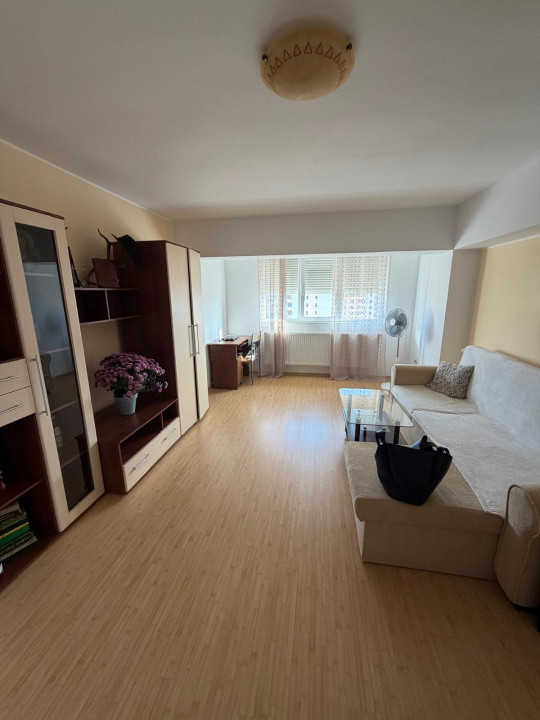 Apartament Spațios + Loc de Parcare