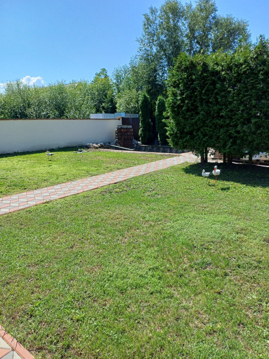 Casă 750 mp, curte individuală, garaj, foisor, Prejmer