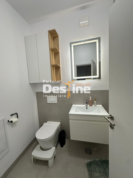 Chirie Silk District Apartament 3 camere 65 mp mobilat utilat + loc de parcare