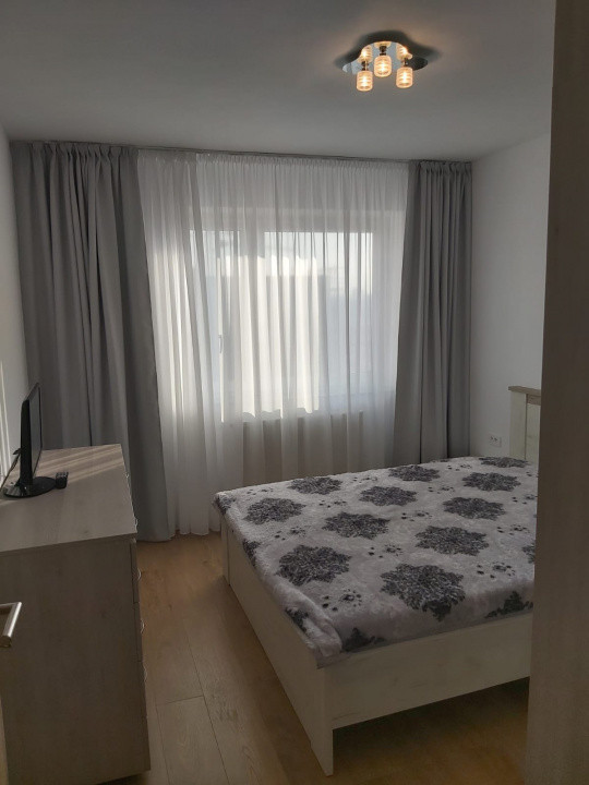 Apartament 2 cam etaj intermediar, balcon, boxa si loc de parcare, Kasper Coresi