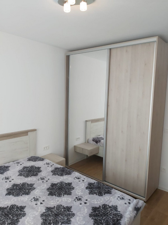 Apartament 2 cam etaj intermediar, balcon, boxa si loc de parcare, Kasper Coresi