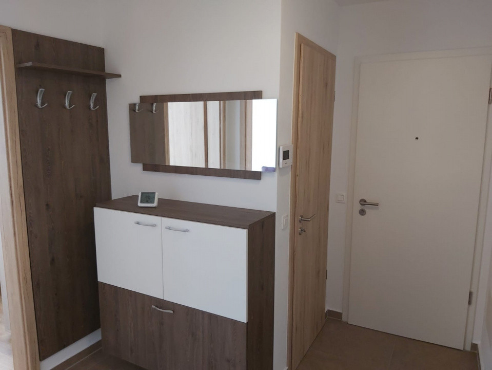 Apartament 2 cam etaj intermediar, balcon, boxa si loc de parcare, Kasper Coresi