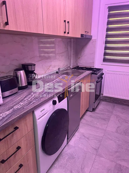Apartament cu 2 camere, suprafata de 55 mp, str. Zizinului, zona Genemii