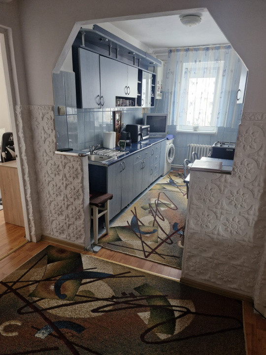 Apartament 2 camere, zona centrală, Cugir