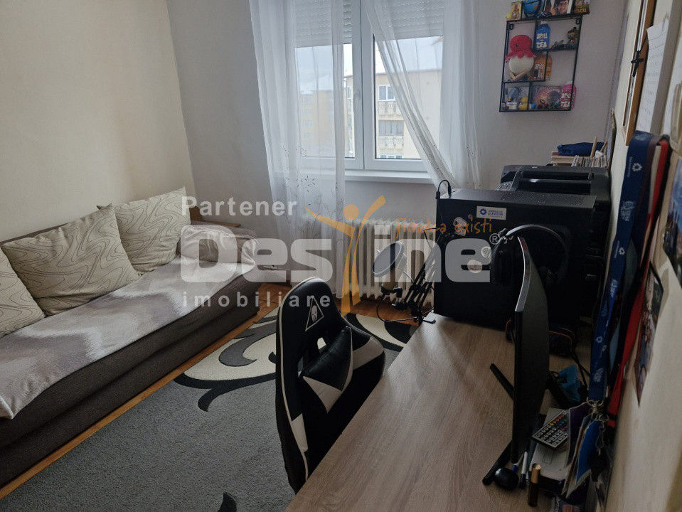 Apartament 2 camere, zona centrală, Cugir