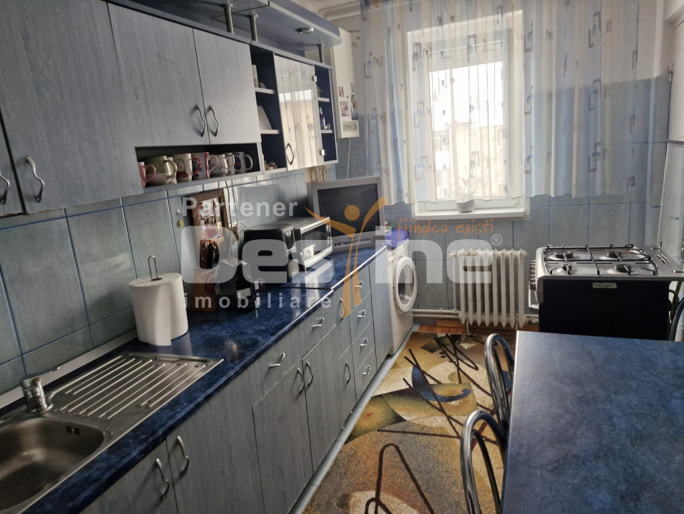 Apartament 2 camere, zona centrală, Cugir