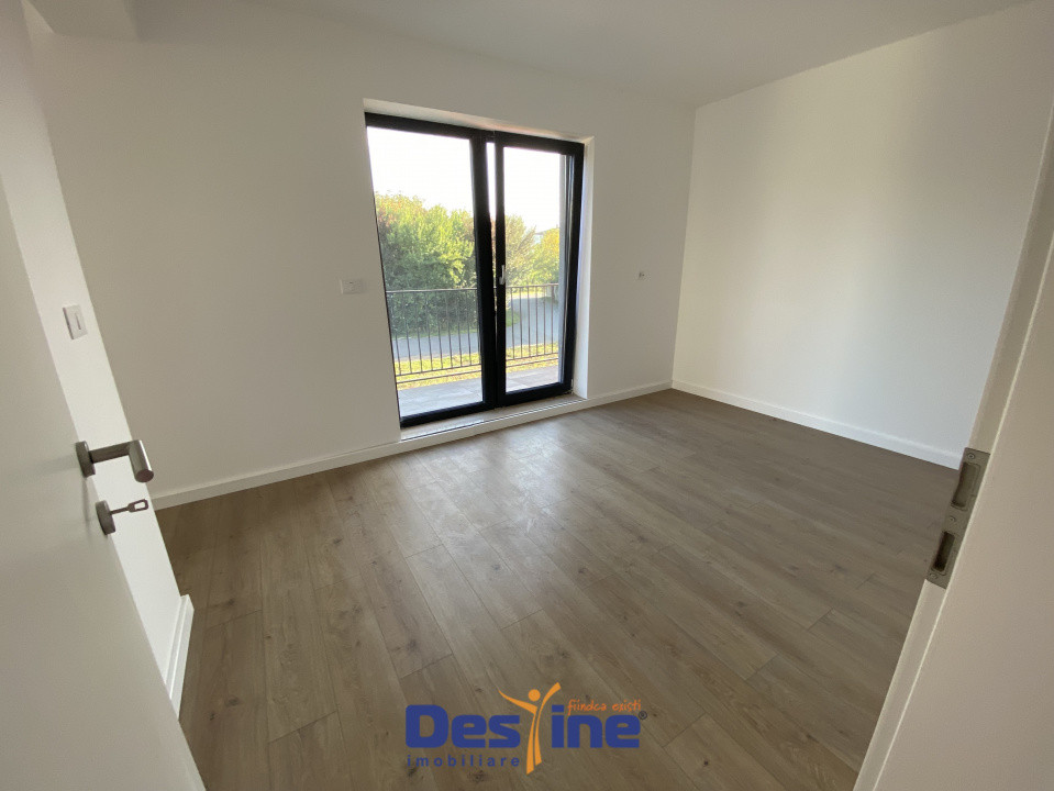 Vilă tip duplex, 4 camere, 102 mp + curte individuală, Bartolomeu