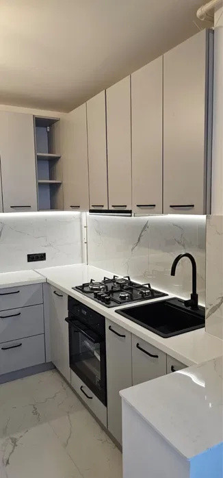 Apartament 2 camere 55 mp, etajul 2, zona Calea Bucuresti