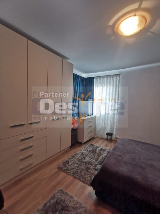 Chirie - Casa cu 3 camere, 95 mp, mobilata si utilata - Poitiers zona Frumoasa