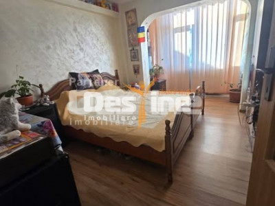Apartament 2 camere, decomandat, Alexandru Cel Bun, 69.800 EURO