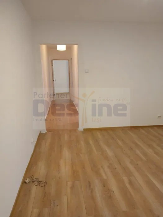 Apartament 3 camere, 70 mp | Tătărași | Etaj 2/4 | Bloc fără risc seismic