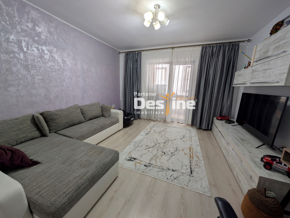 Apartament 2 camere decomandat 59 mp mobilat utilat geam la baie loc de parcare