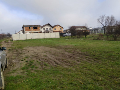 TEREN DE VANZARE DOMNESTI, 600 mp