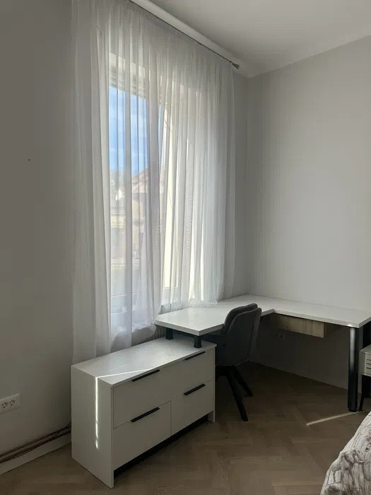 Apartament cu 2 camere si curte la casa in centrul Brasovului, 50 mp, PREMIUM