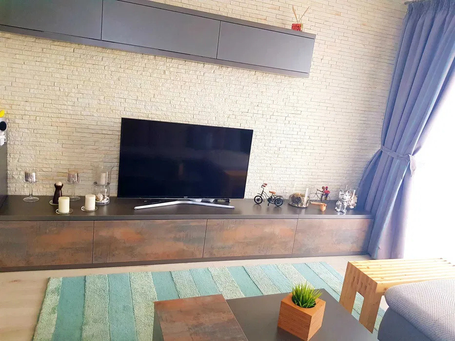 Apartament cu 2 camere, suprafata 52 mp, loc de parcare si boxa la Avangarden 2.