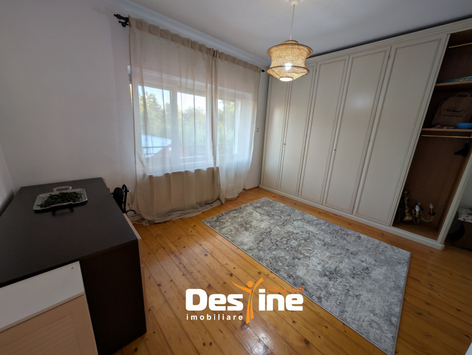 Vilă D+P+1+M 6 camere 180 mp cu 1000 mp teren și utilități, in spate Lidl Bucium