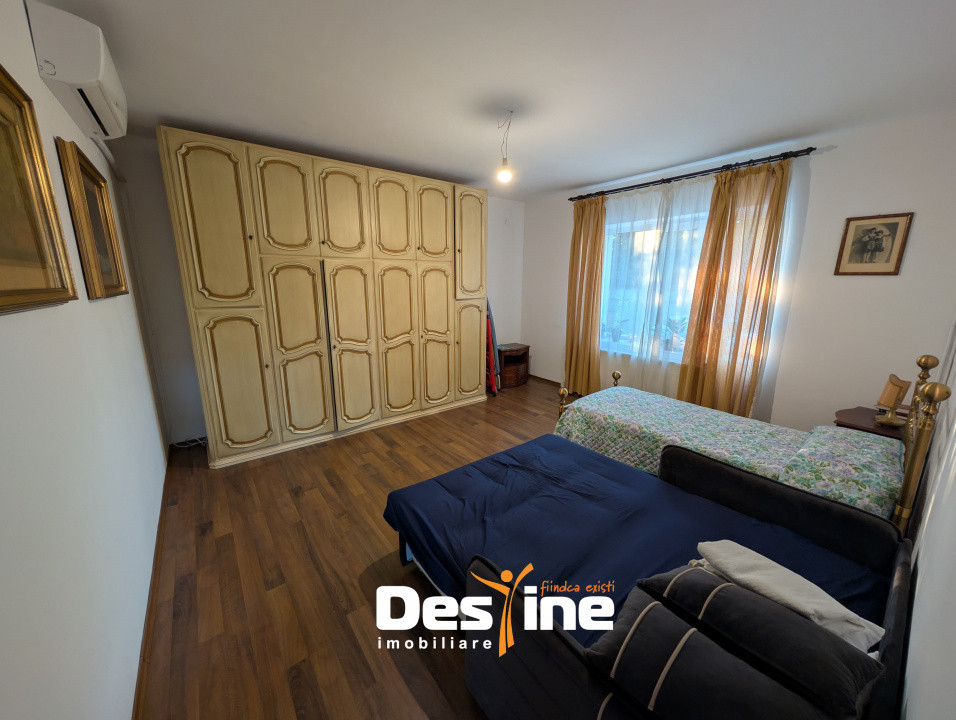 Vilă D+P+1+M 6 camere 180 mp cu 1000 mp teren și utilități, in spate Lidl Bucium