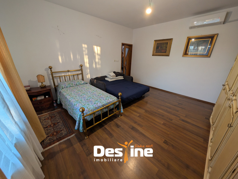 Vilă D+P+1+M 6 camere 180 mp cu 1000 mp teren și utilități, in spate Lidl Bucium