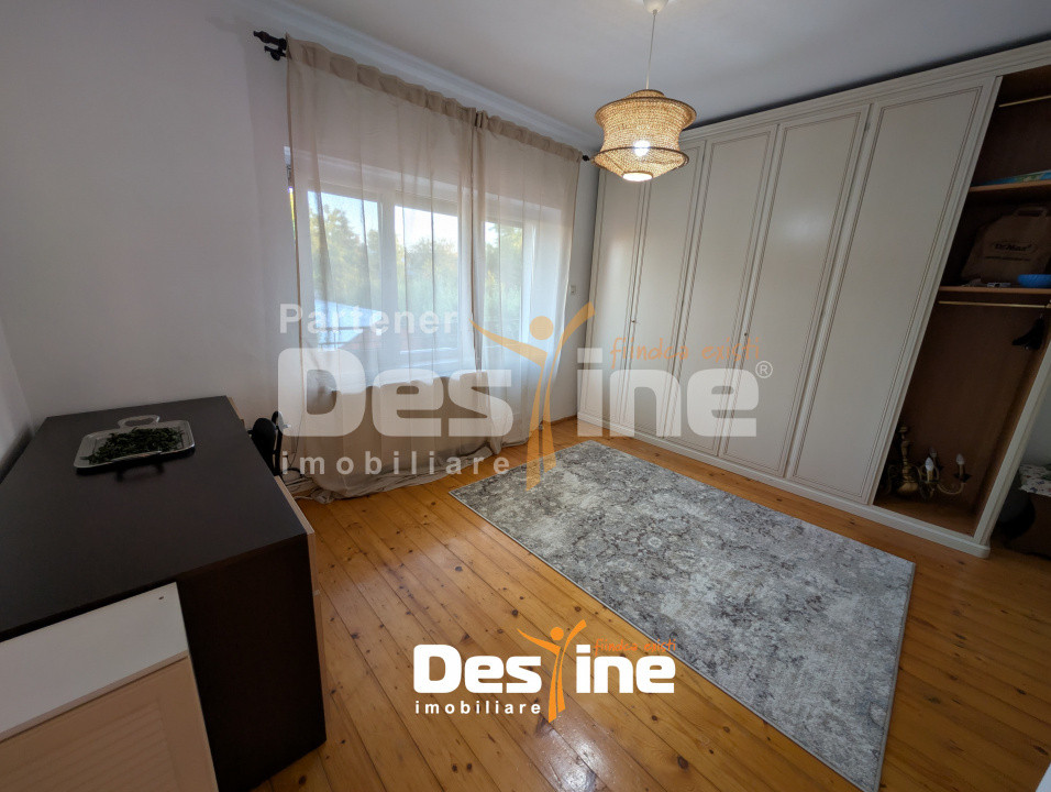 Vilă D+P+1+M 6 camere 180 mp cu 1000 mp teren și utilități, in spate Lidl Bucium