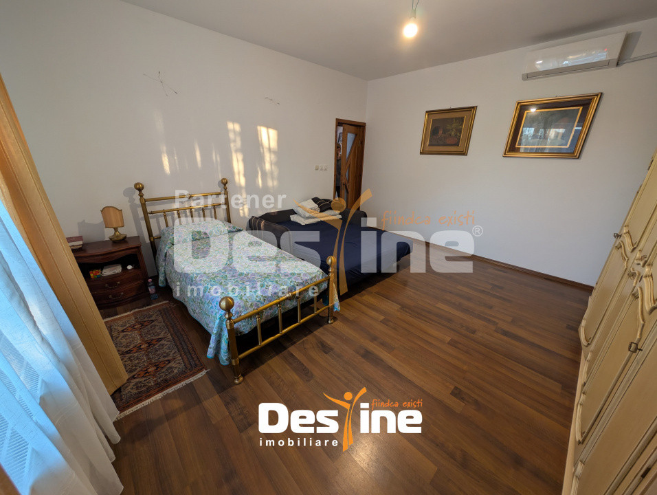 Vilă D+P+1+M 6 camere 180 mp cu 1000 mp teren și utilități, in spate Lidl Bucium