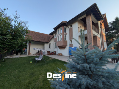 Vilă D+P+1+M 6 camere 180 mp cu 1000 mp teren și utilități, in spate Lidl Bucium