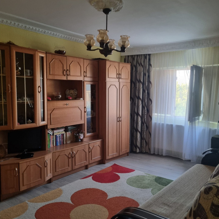 APARTAMENT DE VANZARE CU 2 CAMERE DECOMANDAT