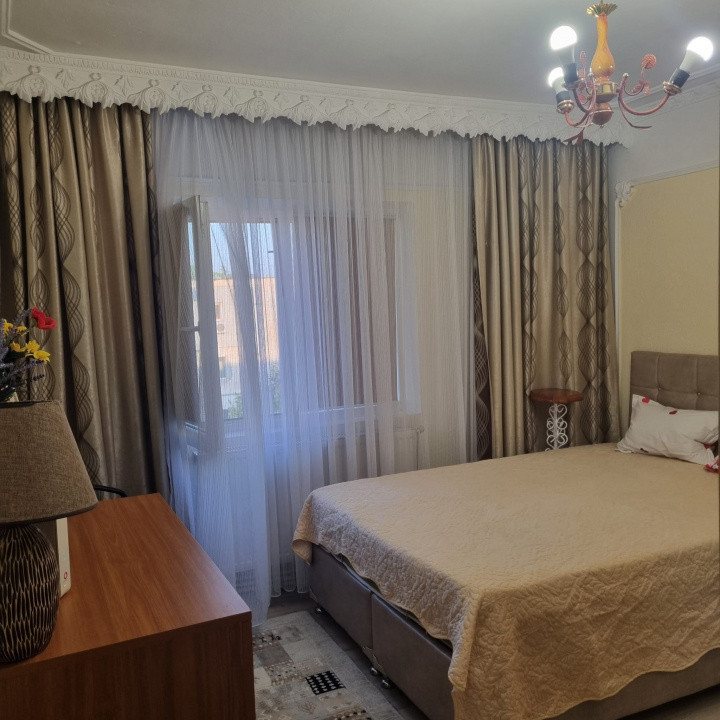 APARTAMENT DE VANZARE CU 2 CAMERE DECOMANDAT