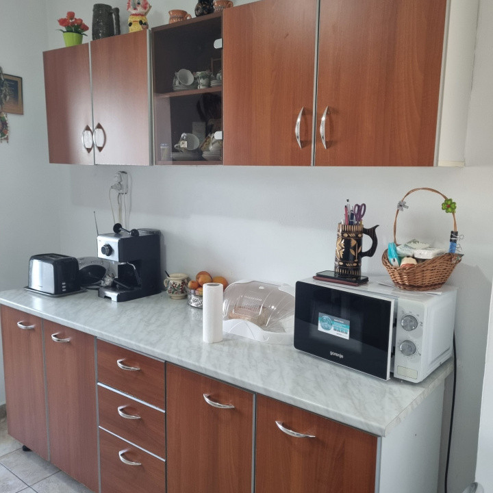 APARTAMENT DE VANZARE CU 2 CAMERE DECOMANDAT