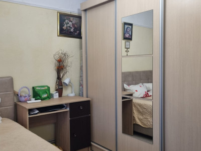 APARTAMENT DE VANZARE CU 2 CAMERE DECOMANDAT