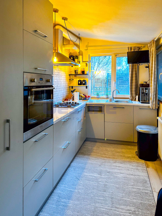 Apartament 2 camere, decomandat, la un pret excelent!