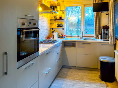 Apartament 2 camere, decomandat, la un pret excelent!