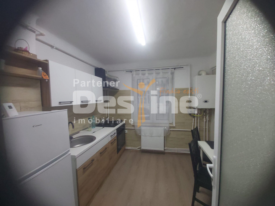 APARTAMENT DE INCHIRIAT IN CENTRU 