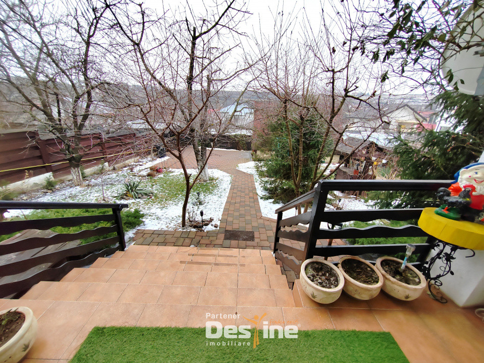 Casa individuala P+ETAJ+POD 200 mp + 536 mp TEREN - BUCIUM