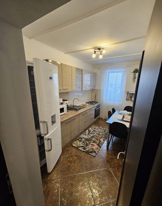 Apartament cu 2 camere, suprafata generoasa de 60mp si loc de parcare Tractorul