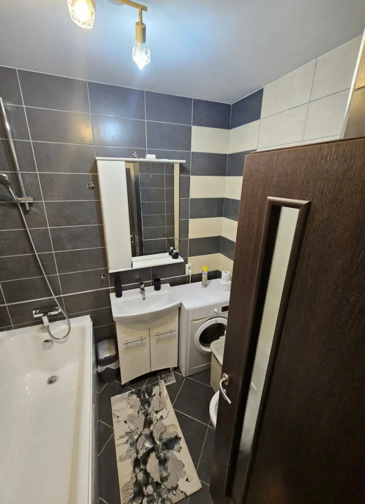 Apartament cu 2 camere, suprafata generoasa de 60mp si loc de parcare Tractorul