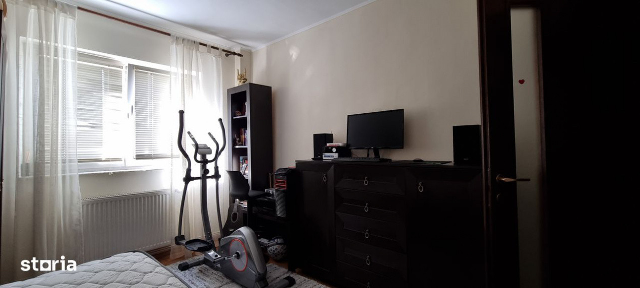 Apartament cu 4 camere Luminos cu Balcon și Parcare – Imobil de Vis!