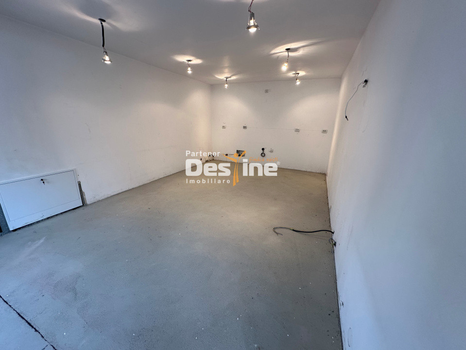 Pașcani - Casă la gri cu teren 450mp, încălzire în pardoseală, utilități incluse