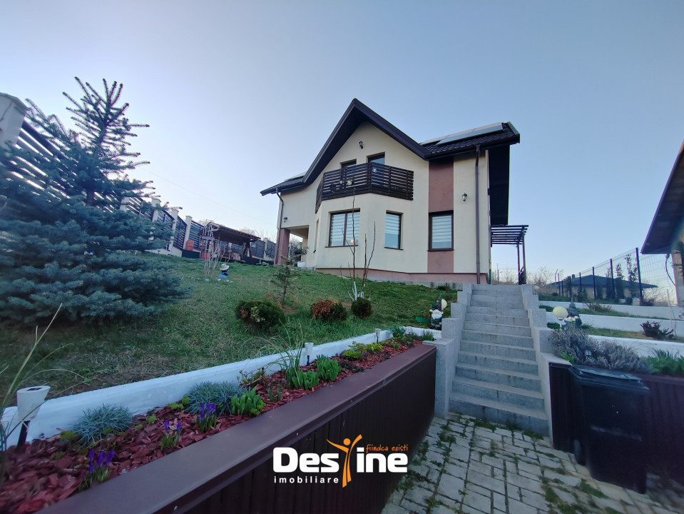 BÂRNOVA - Casă individuală P+1+POD, 140 mp + 380 mp teren