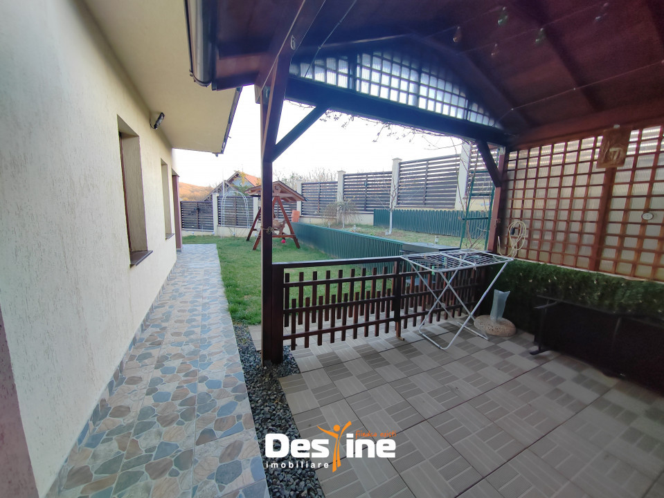 BÂRNOVA - Casă individuală P+1+POD, 140 mp + 380 mp teren