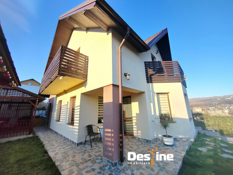 BÂRNOVA - Casă individuală P+1+POD, 140 mp + 380 mp teren