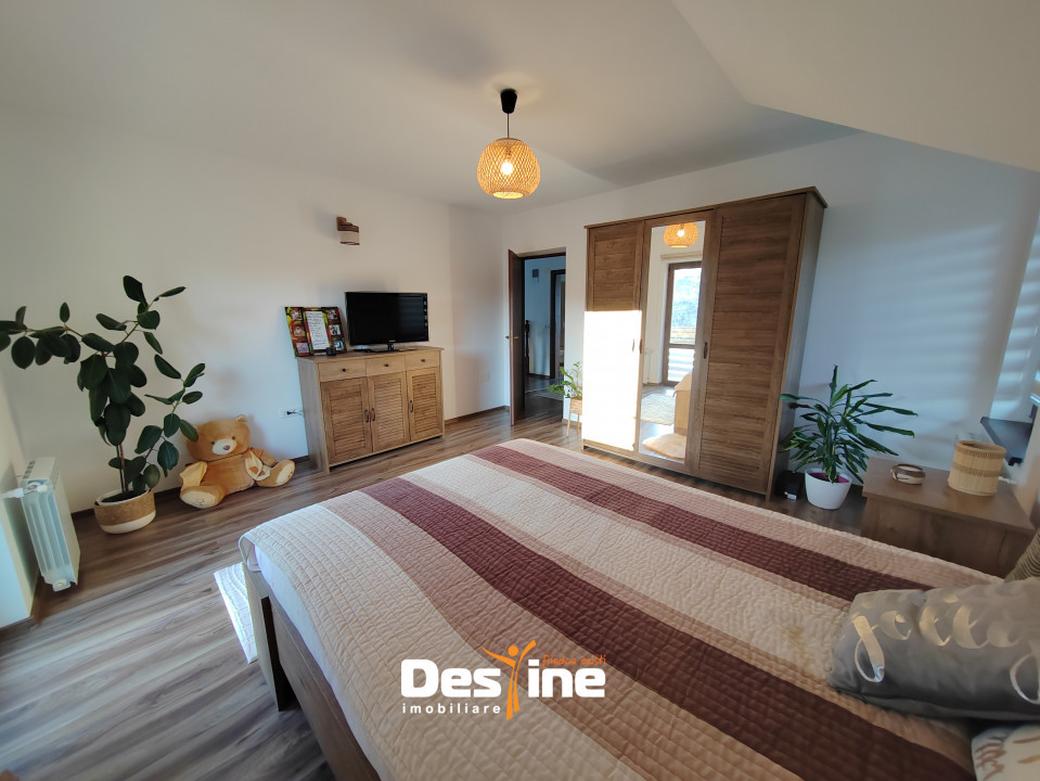 BÂRNOVA - Casă individuală P+1+POD, 140 mp + 380 mp teren