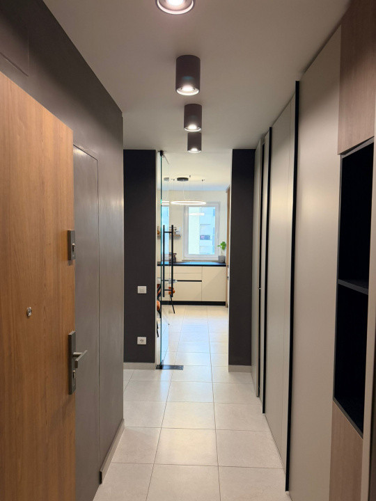 Studio 41 mp, etajul 2, mobilat lux, balcon, situat in Urban Plaza Carpatilor