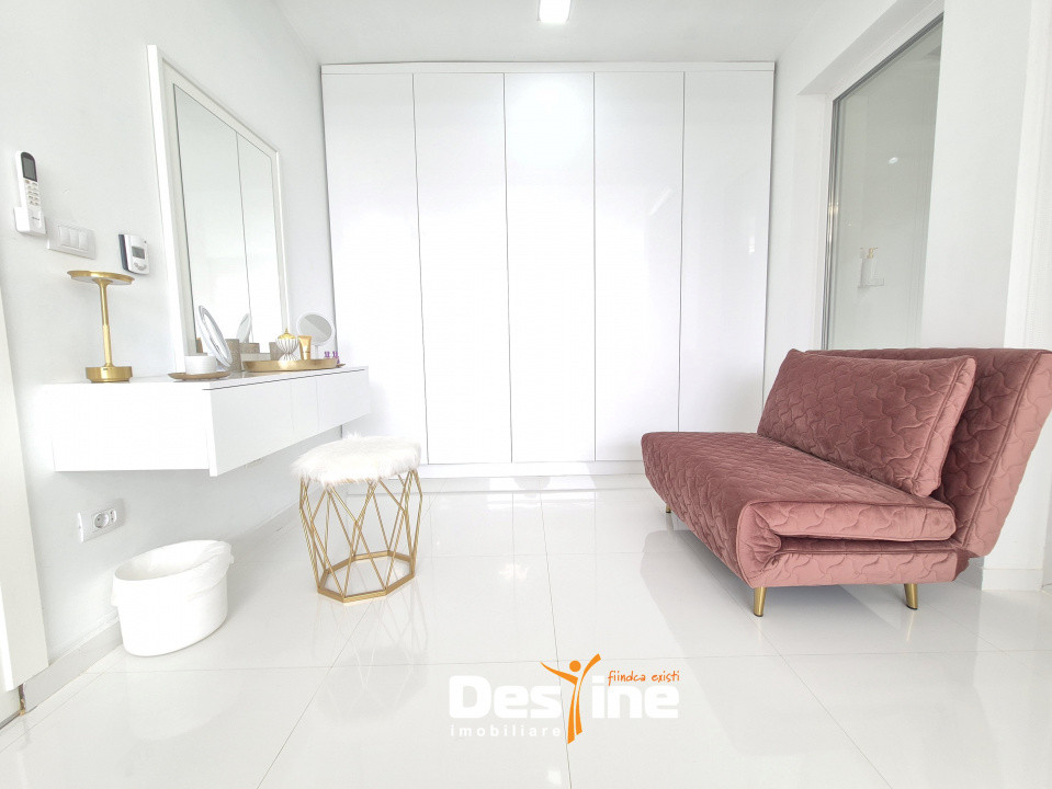 Casă sustenabilă 196 mp cu design futurist, în natură, mobilată utilată BÂRNOVA