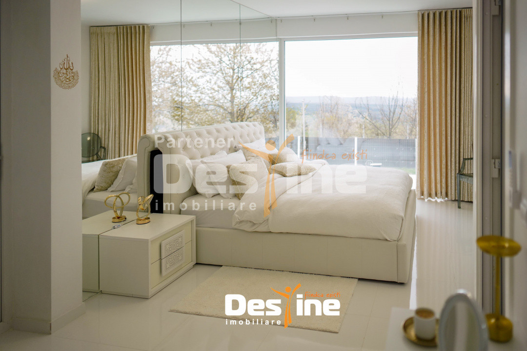 Casă sustenabilă 196 mp cu design futurist, în natură, mobilată utilată BÂRNOVA