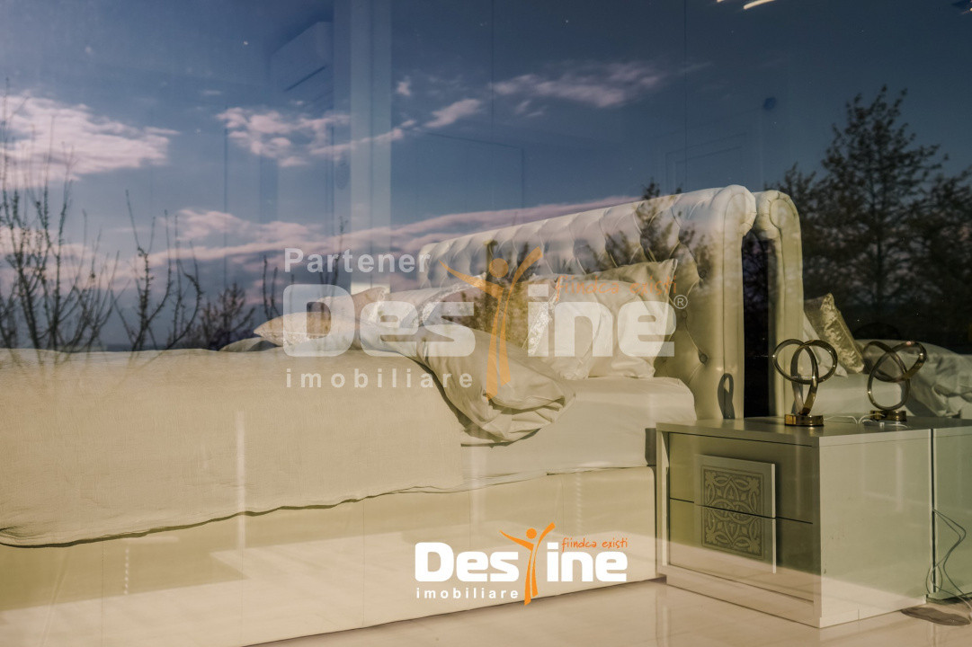 Casă sustenabilă 196 mp cu design futurist, în natură, mobilată utilată BÂRNOVA