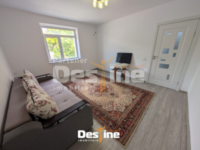 Centru Apartament 2 camere 41 mp etaj 2, partial mobilat baie cu geam renovat