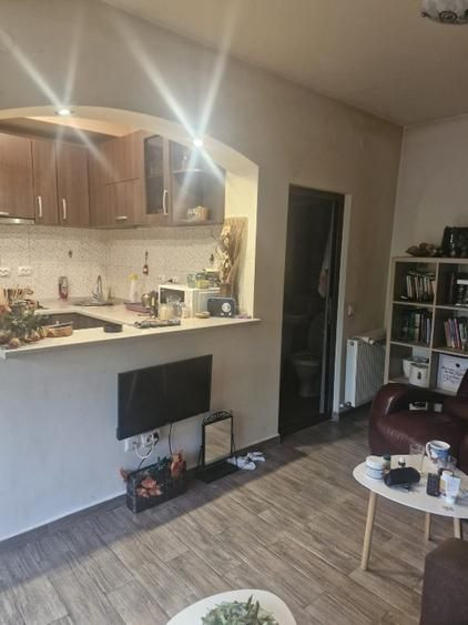 Apartament 3 camere in vila + terasa 40 mp, zona Sebastian/13 Septembrie