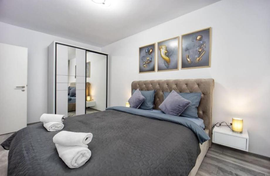 Apartament cu 2 camere decomandat, 57 mp, etajul 1, Avantgarden 3