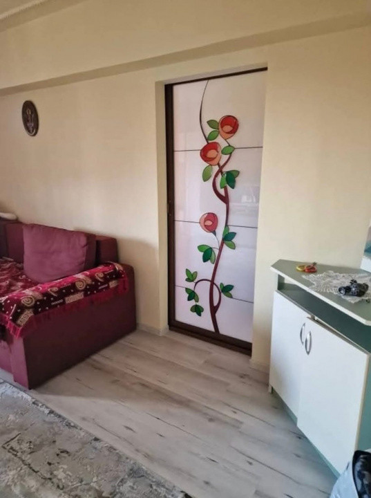 Apartament 4 camere, decomandat, etaj intermediar, Mizil